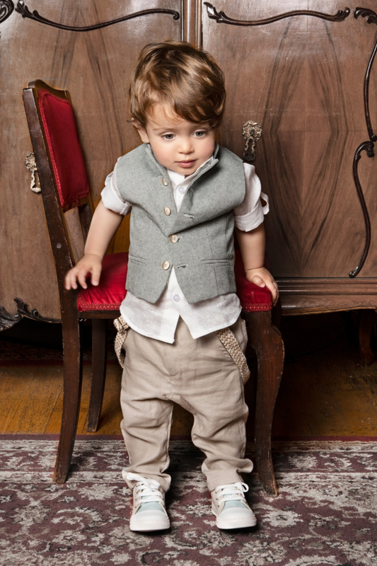 Βαπτιστικό κοστούμι σε λαδί αποχρώσεις