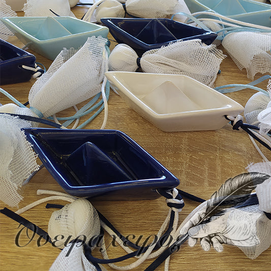 κεραμική μπομπονιέρα καραβάκι