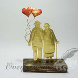 Δώρο επετείου για ηλικιωμένους Ζευγάρι ηλικιωμένων με μπαλόνια καρδιές - Όνειρα Χειρός  χειροποίητα δώρα